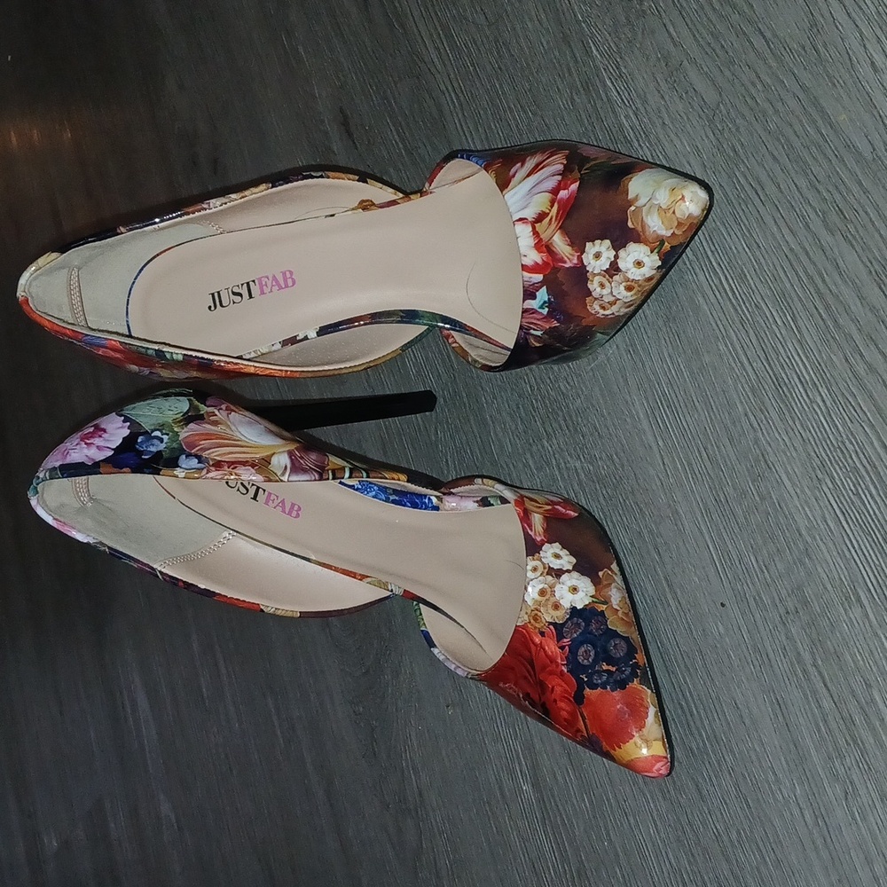 JustFab Tilla  Multicolor Floral 5" Stiletto Heels Sz  8.5  NWOT